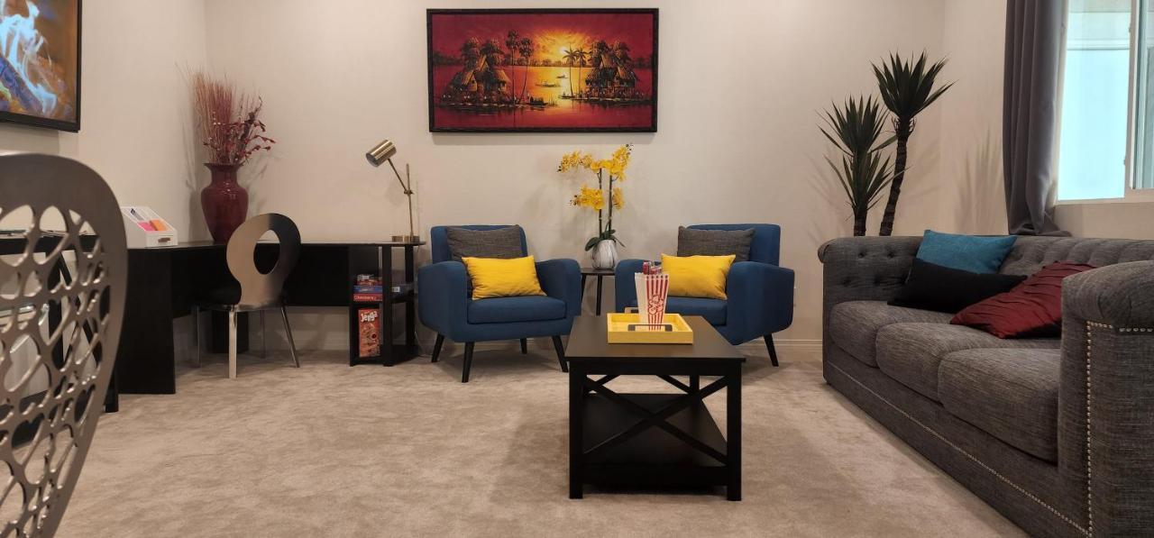Private Lux Apartment In A New Community Fontana Buitenkant foto